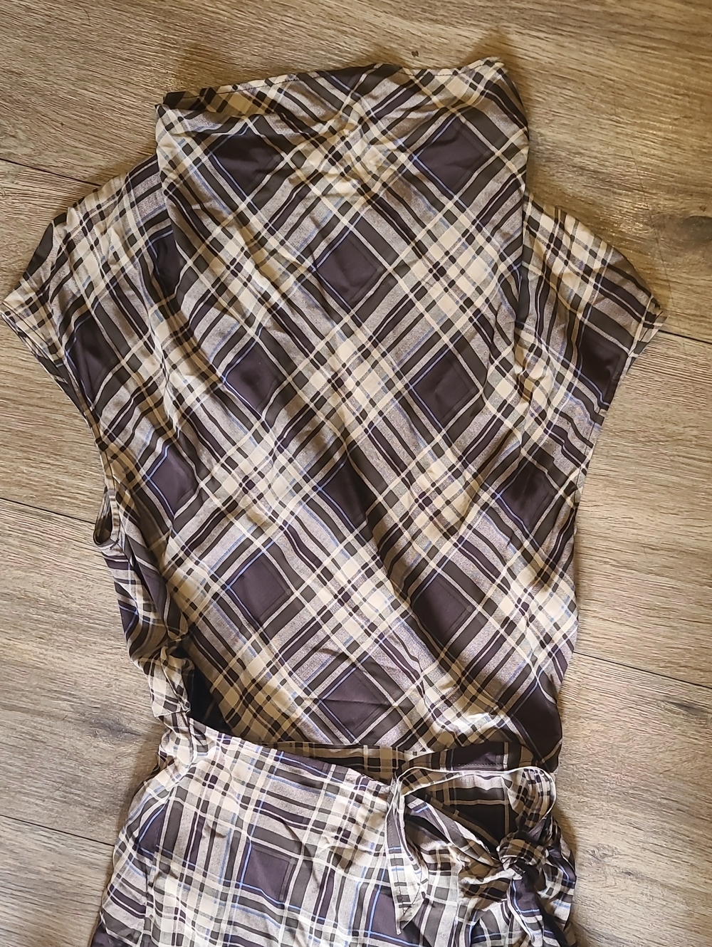 Extended Sleeve Cowl Neck Midi Dress with Wrap Detail Sz 4 - Picture 6 of 8